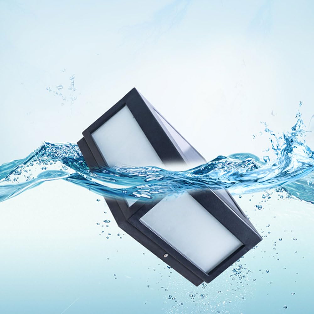 Solar Powered Waterproof Outdoor Post Lights for 4x4, 5x5 or 6x6 Posts O575966