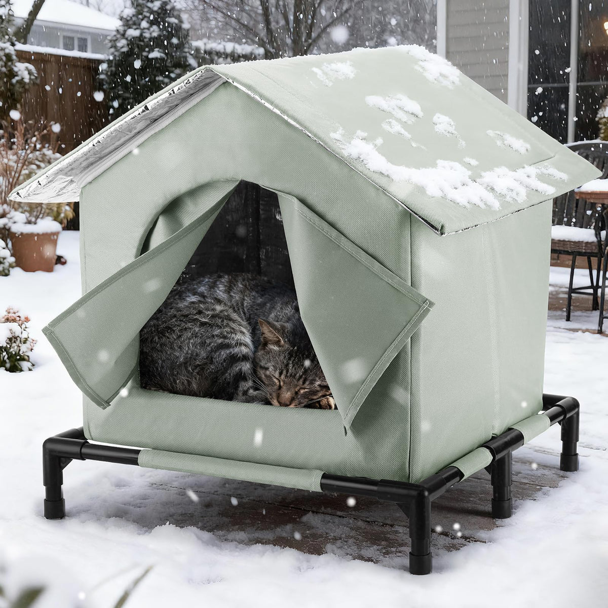 Weatherproof Outdoor Cat House L1749